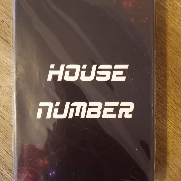 House Number 8 High Floating Cast Iron 5" Home Address Number, Mailbox/Black #8 - Picture 7 of 8